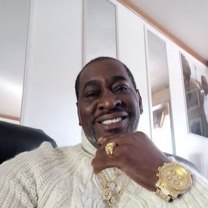 Meet your Posher, Alton